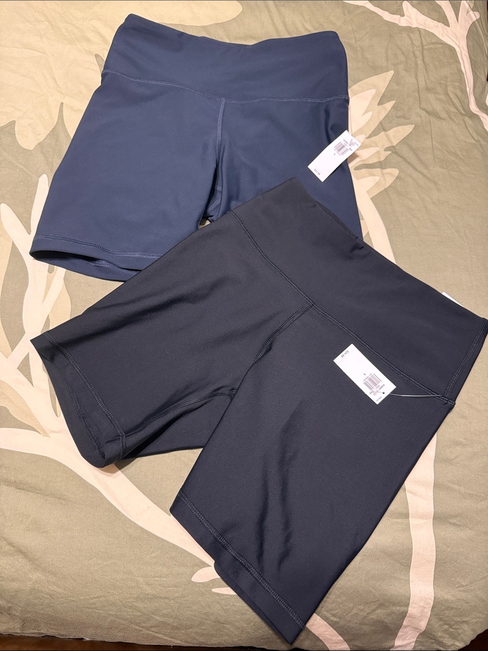 Set of 2 Old Navy Pocket Go-Dry High Rise Bike Shorts Size Small